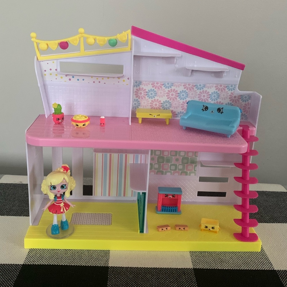 Shopkins Happy Places Popette and Puppy Parlor Petkins